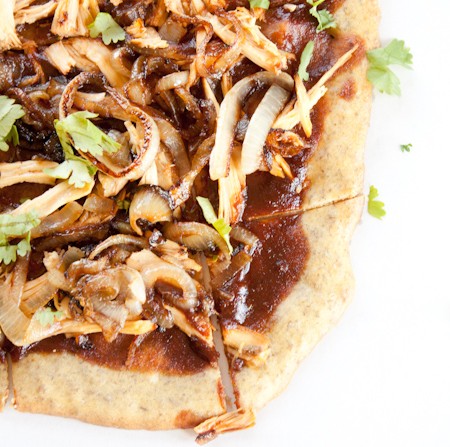 BBQ Chicken Flatbread | simplerootswellness.com