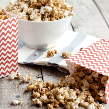 Guilt Free Caramel Corn | simplerootswellness.com