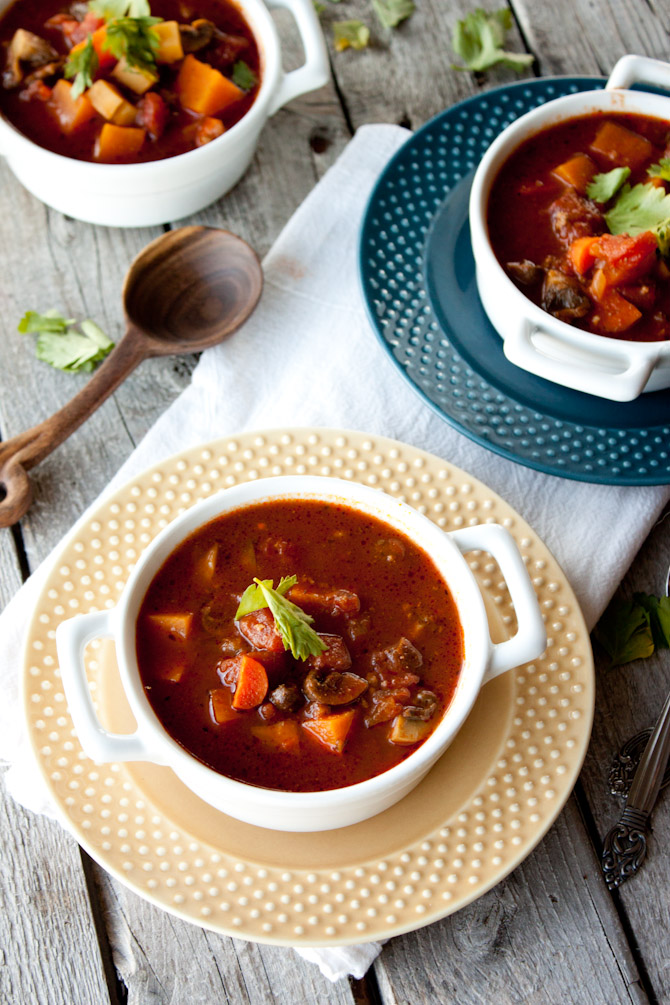 https://simplerootswellness.com/paleo-sweet-potato-chili/