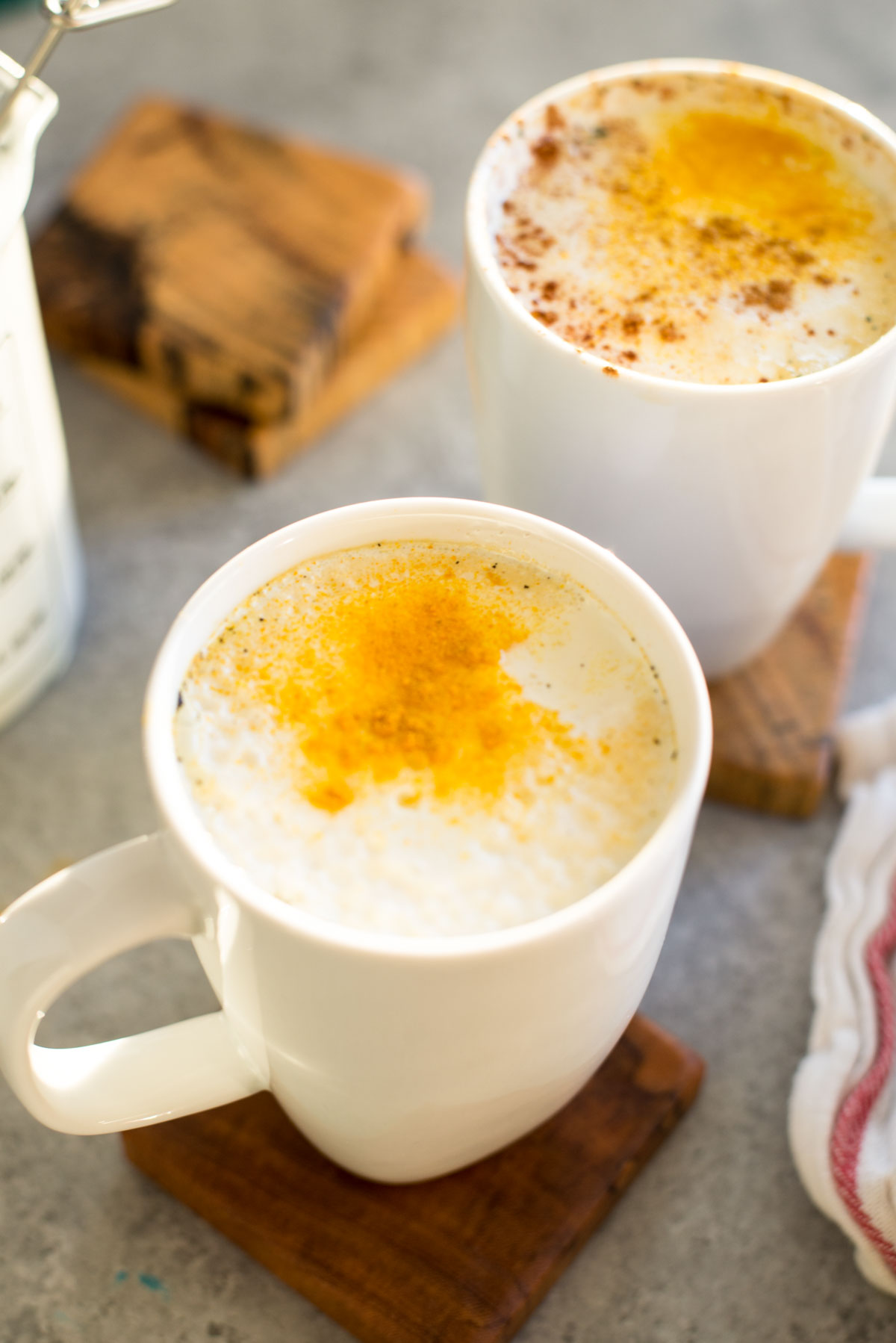 The flavor of a chai tea latte .with the health benefits of turmeric in this easy golden milk chai latte