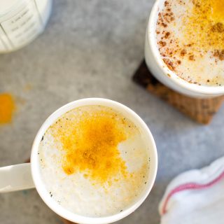 The flavor of a chai tea latte .with the health benefits of turmeric in this easy golden milk chai latte